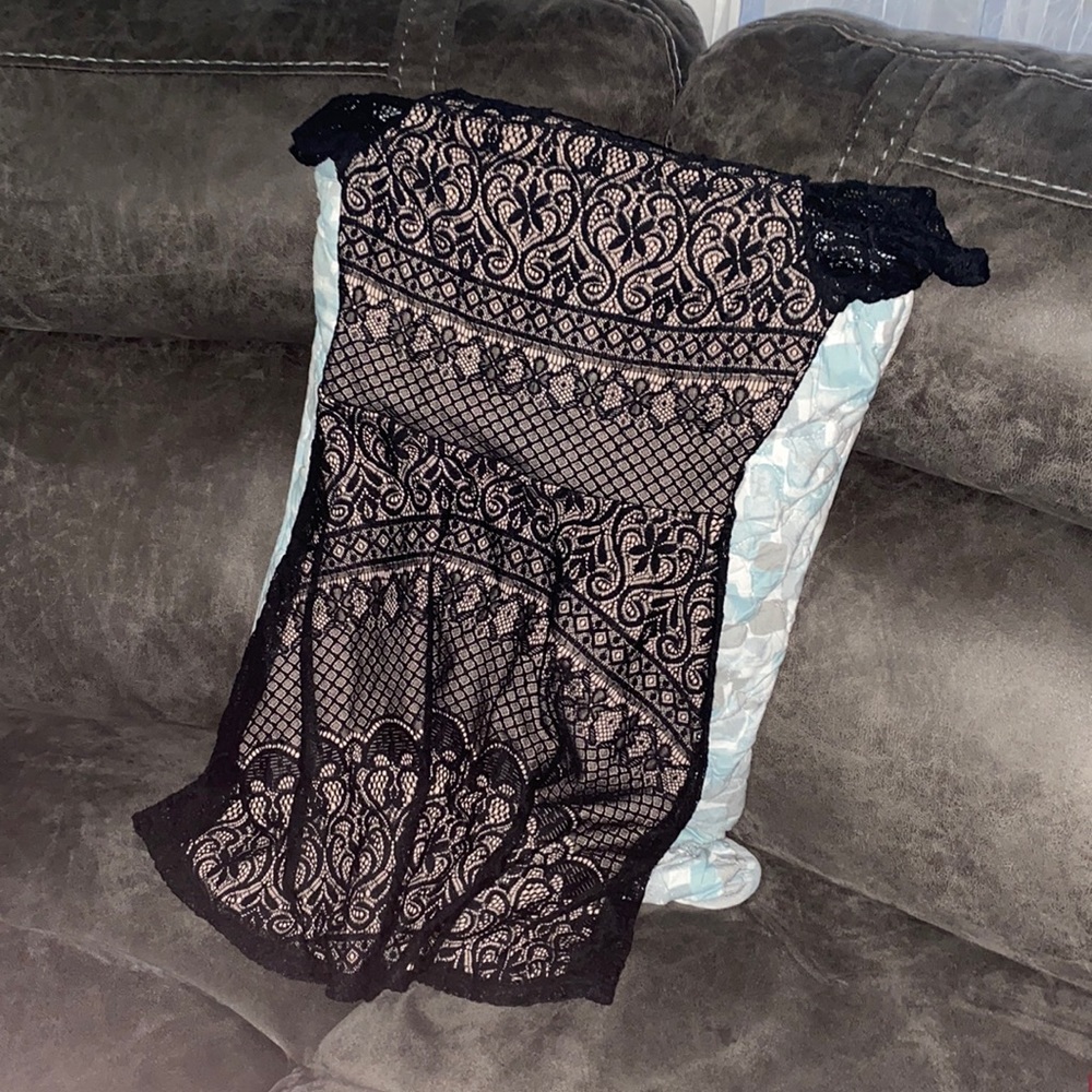A size S dress.